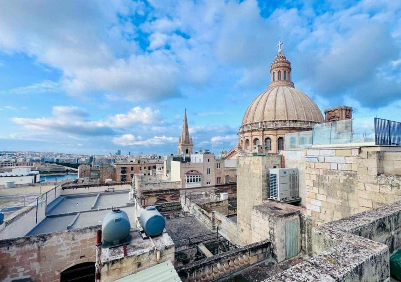 Deluxe One Bedroom Apartment 10 Meters From Valletta Center Exterior photo